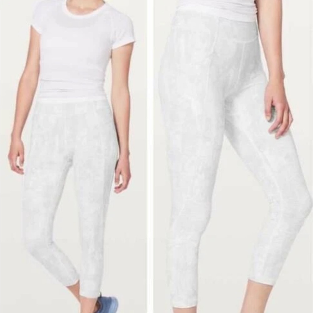 LULULEMON High Rise TIME TO SWEAT LEGGING 23" Eternal Wave White Pockets sz.4